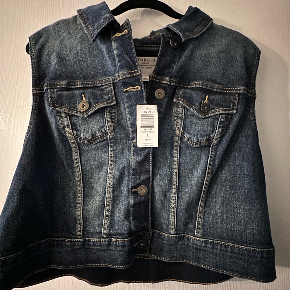 Torrid- Sleeveless Jean Jacket